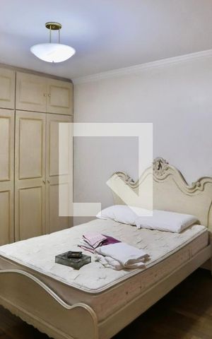 Casa para alugar com 250m², 3 quartos e 4 vagas Casa para alugar com 250m², 3 quartos e 4 vagasSuíte