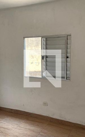 Casa para alugar com 780m², 6 quartos e 3 vagas Casa para alugar com 780m², 6 quartos e 3 vagasQuarto