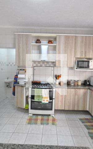 Casa à venda com 240m², 3 quartos e 2 vagasCozinha