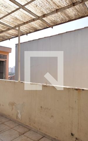 Casa à venda com 240m², 3 quartos e 2 vagasVista da  Suíte 2