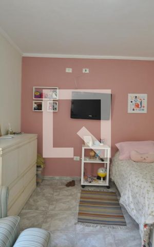 Casa à venda com 240m², 3 quartos e 2 vagasQuarto 3