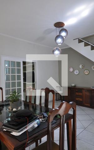 Casa à venda com 240m², 3 quartos e 2 vagasSala de Jantar