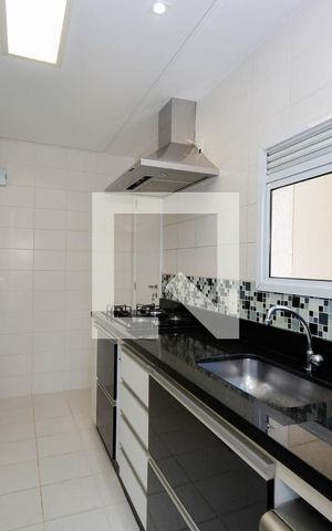 Apartamento à venda com 115m², 3 quartos e 2 vagas Apartamento à venda com 115m², 3 quartos e 2 vagasCozinha
