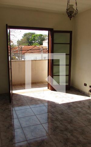 Casa à venda com 165m², 3 quartos e 4 vagasSuíte 2