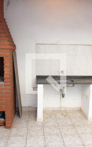 Casa à venda com 165m², 3 quartos e 4 vagasChurrasqueira