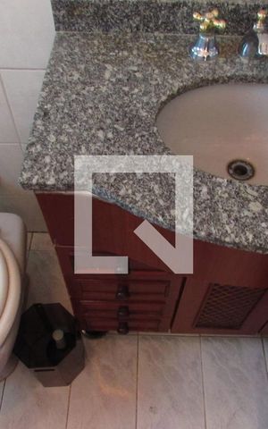 Casa à venda com 165m², 3 quartos e 4 vagasBanheiro da Suíte 1