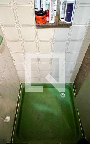 Casa à venda com 592m², 5 quartos e 3 vagas Casa à venda com 592m², 5 quartos e 3 vagasBanheiro da Suíte 1