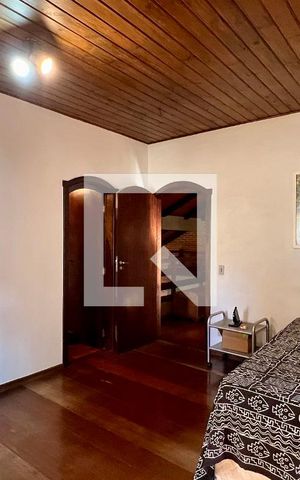 Casa à venda com 592m², 5 quartos e 3 vagas Casa à venda com 592m², 5 quartos e 3 vagasSuíte 4