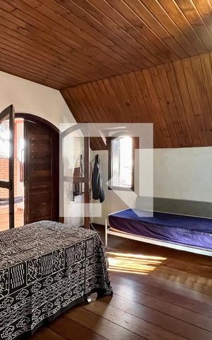 Casa à venda com 592m², 5 quartos e 3 vagas Casa à venda com 592m², 5 quartos e 3 vagasSuíte 4