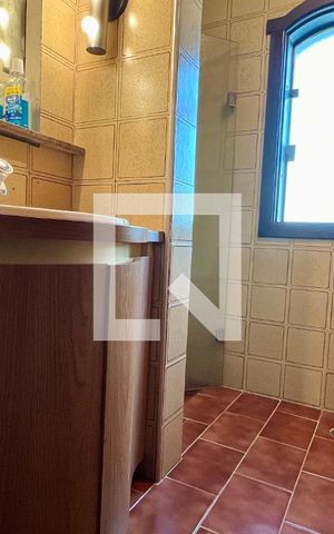 Casa à venda com 592m², 5 quartos e 3 vagas Casa à venda com 592m², 5 quartos e 3 vagasBanheiro da Suíte 4