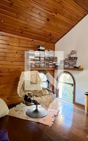 Casa à venda com 592m², 5 quartos e 3 vagas Casa à venda com 592m², 5 quartos e 3 vagasSaleta