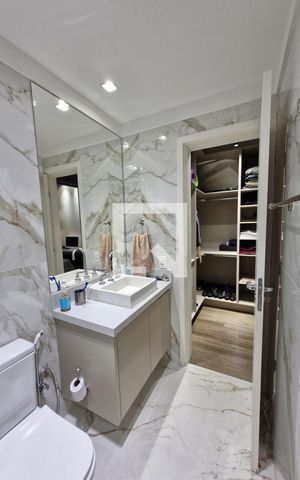 Apartamento à venda com 215m², 4 quartos e 4 vagas Apartamento à venda com 215m², 4 quartos e 4 vagasSuíte