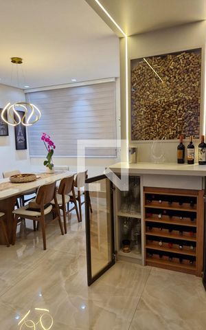 Apartamento à venda com 215m², 4 quartos e 4 vagas Apartamento à venda com 215m², 4 quartos e 4 vagasSala