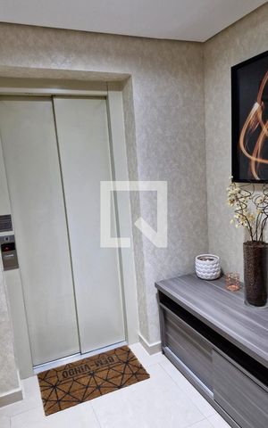 Apartamento à venda com 215m², 4 quartos e 4 vagas Apartamento à venda com 215m², 4 quartos e 4 vagasHall