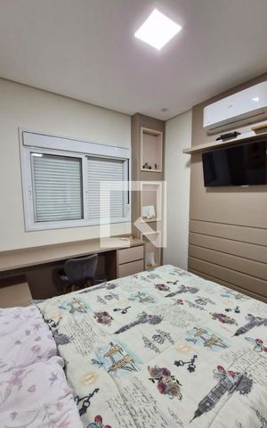Apartamento à venda com 215m², 4 quartos e 4 vagas Apartamento à venda com 215m², 4 quartos e 4 vagasQuarto