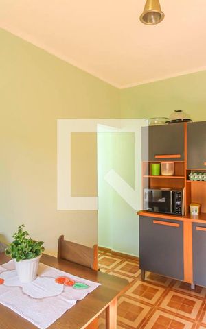 Casa à venda com 200m², 3 quartos e 2 vagas Casa à venda com 200m², 3 quartos e 2 vagasCozinha 2