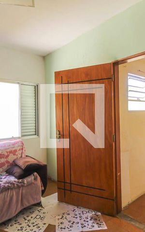 Casa à venda com 200m², 3 quartos e 2 vagas Casa à venda com 200m², 3 quartos e 2 vagasSala 2