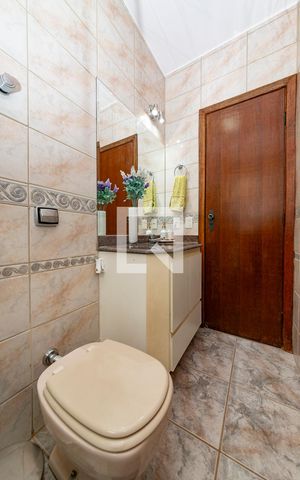Apartamento à venda com 247m², 3 quartos e 2 vagas Apartamento à venda com 247m², 3 quartos e 2 vagasBanheiro Social