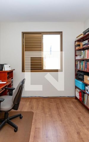 Apartamento à venda com 247m², 3 quartos e 2 vagas Apartamento à venda com 247m², 3 quartos e 2 vagasQuarto 2