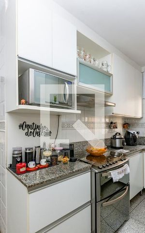 Apartamento à venda com 247m², 3 quartos e 2 vagas Apartamento à venda com 247m², 3 quartos e 2 vagasCozinha