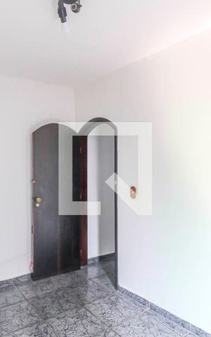 Casa à venda com 200m², 2 quartos e 1 vagaSala