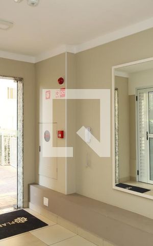 Apartamento à venda com 44m², 2 quartos e sem vagaÁrea comum - Saguão do prédio