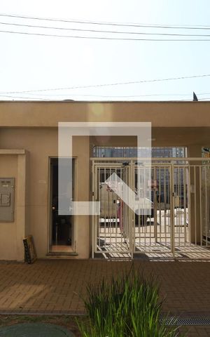 Apartamento à venda com 44m², 2 quartos e sem vagaÁrea comum - Portaria