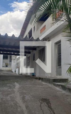 Casa à venda com 270m², 4 quartos e 4 vagas