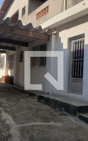 Casa à venda com 270m², 4 quartos e 4 vagas