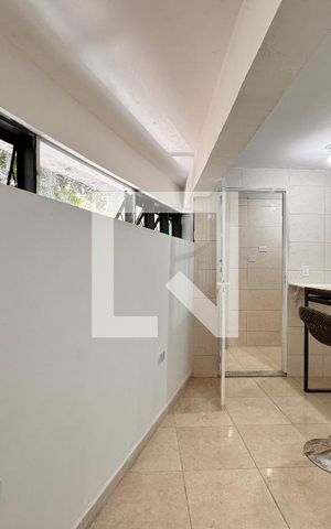 Casa para alugar com 36m², 1 quarto e sem vaga Casa para alugar com 36m², 1 quarto e sem vagaSala