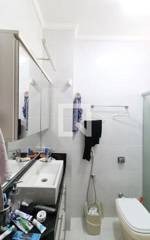Apartamento à venda com 65m², 2 quartos e 1 vaga Apartamento à venda com 65m², 2 quartos e 1 vagaBanheiro