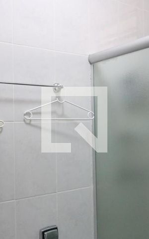 Apartamento à venda com 65m², 2 quartos e 1 vaga Apartamento à venda com 65m², 2 quartos e 1 vagaBanheiro
