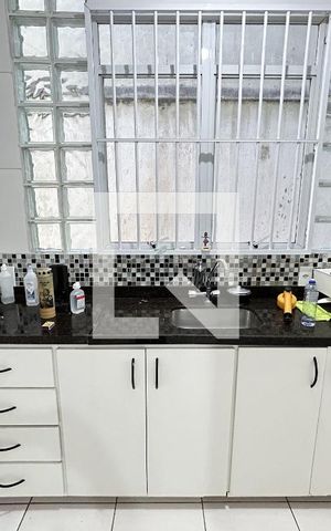 Casa à venda com 170m², 3 quartos e 1 vagaCozinha - Armários