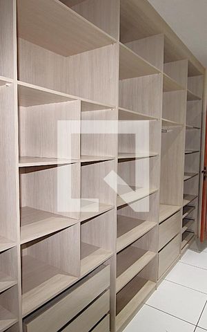 Casa à venda com 170m², 3 quartos e 1 vagaCloset da suíte