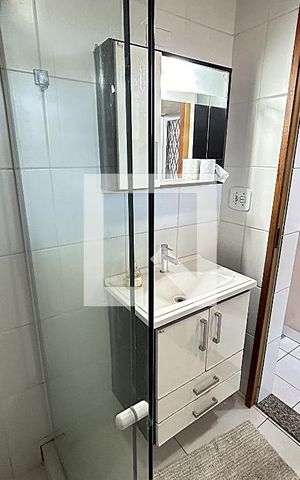 Casa à venda com 170m², 3 quartos e 1 vagaBanheiro 2