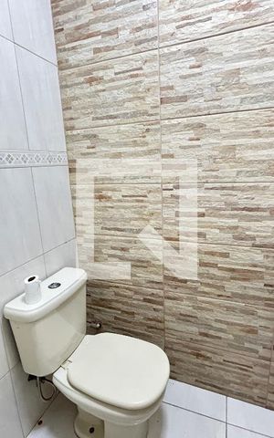 Casa à venda com 170m², 3 quartos e 1 vagaBanheiro 1