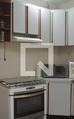 Casa à venda com 150m², 3 quartos e 2 vagasCozinha - Armários