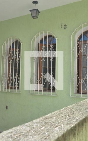 Casa à venda com 150m², 3 quartos e 2 vagasEntrada