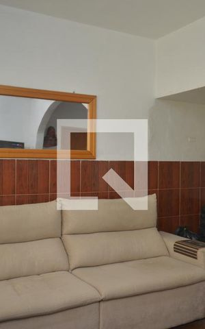 Casa à venda com 150m², 3 quartos e 2 vagasSala 1
