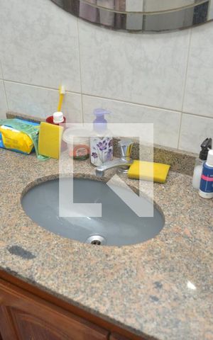 Casa à venda com 150m², 3 quartos e 2 vagasBanheiro da Suíte 2
