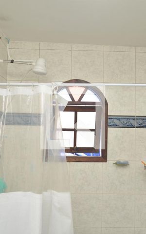 Casa à venda com 150m², 3 quartos e 2 vagasBanheiro da Suíte 2