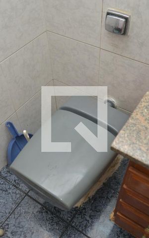 Casa à venda com 150m², 3 quartos e 2 vagasBanheiro da Suíte 2