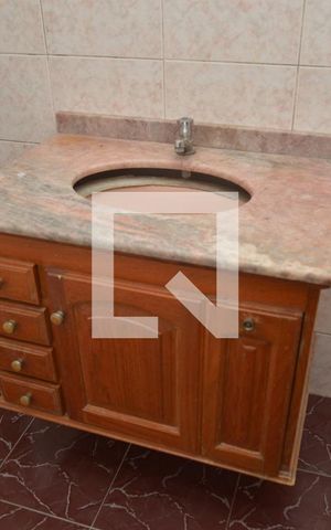 Casa à venda com 150m², 3 quartos e 2 vagasBanheiro da Suíte 2