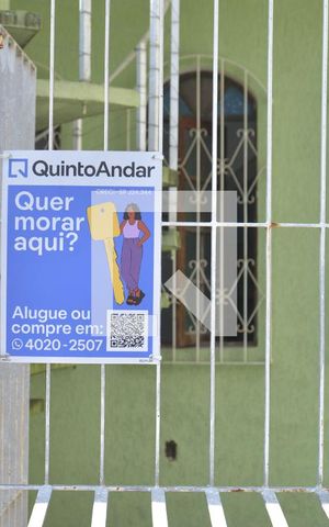 Casa à venda com 150m², 3 quartos e 2 vagasInstalação de Plaquinha