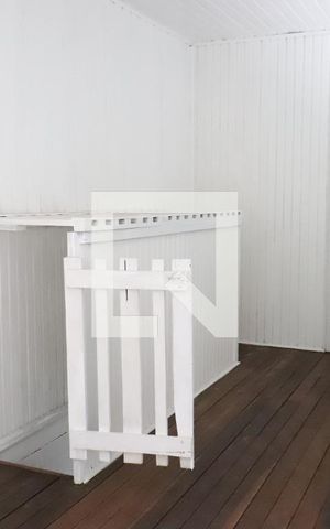 Casa para alugar com 180m², 5 quartos e 2 vagasCorredor
