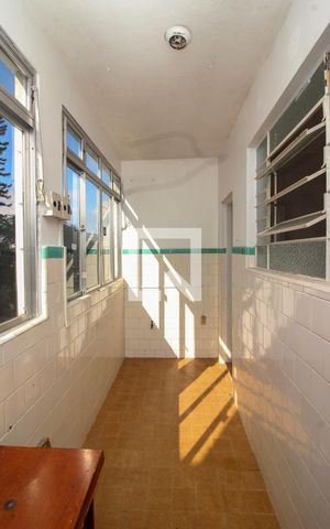 Apartamento à venda com 140m², 3 quartos e sem vaga Apartamento à venda com 140m², 3 quartos e sem vagaÁrea de Serviço