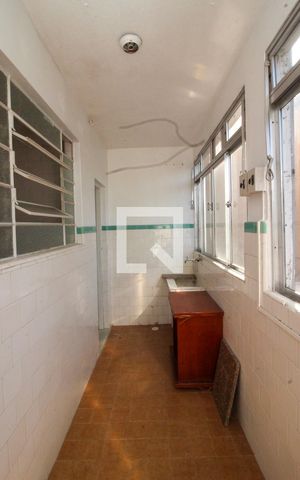 Apartamento à venda com 140m², 3 quartos e sem vaga Apartamento à venda com 140m², 3 quartos e sem vagaÁrea de Serviço