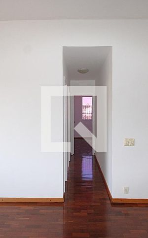 Apartamento para alugar com 67m², 2 quartos e 1 vagaSala
