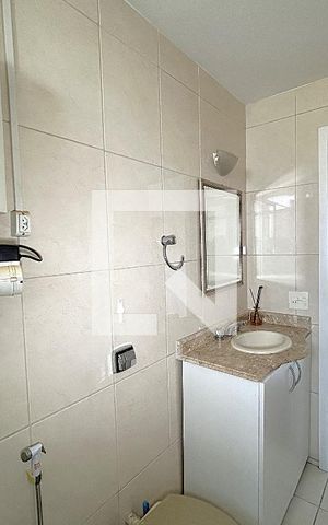 Apartamento para alugar com 67m², 2 quartos e 1 vagaBanheiro