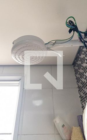Apartamento à venda com 50m², 2 quartos e sem vaga Apartamento à venda com 50m², 2 quartos e sem vagaBanheiro